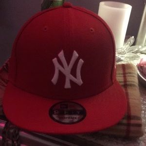 red adjustable yankees hat